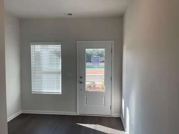 $383,179 | 403 Wildflower Circle, Calhoun, GA 30701