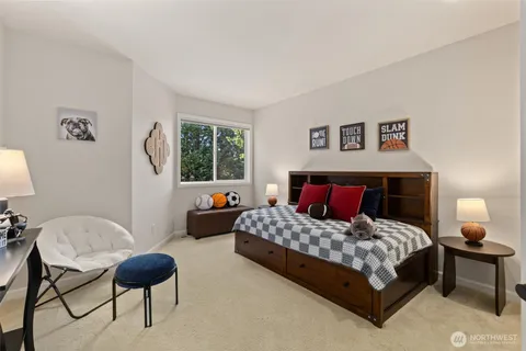 $2,400,000 | 1215 269th Avenue Southeast, Sammamish, WA 98075