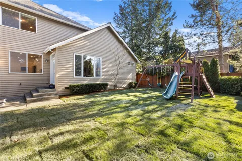 $2,400,000 | 1215 269th Avenue Southeast, Sammamish, WA 98075