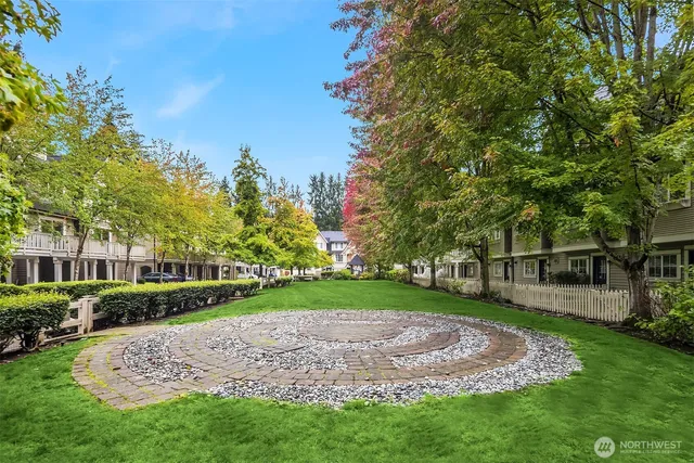 $675,000 | 18247 Northeast 96th Way, Unit 104, Redmond, WA 98052