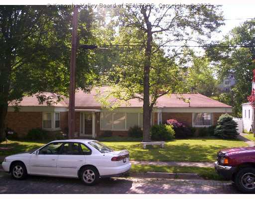 1025 Valley Road Charleston, WV 25302 - Photo 1 of 8 Exterior Front.
