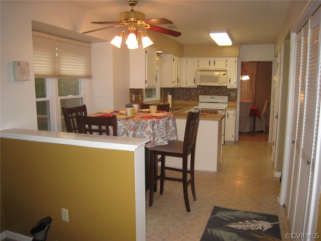 4512 Rabbit Foot Lane North Chesterfield, VA 23236 - Photo 21 of 46 Ceiling fan, replaced double hung easy clean windo