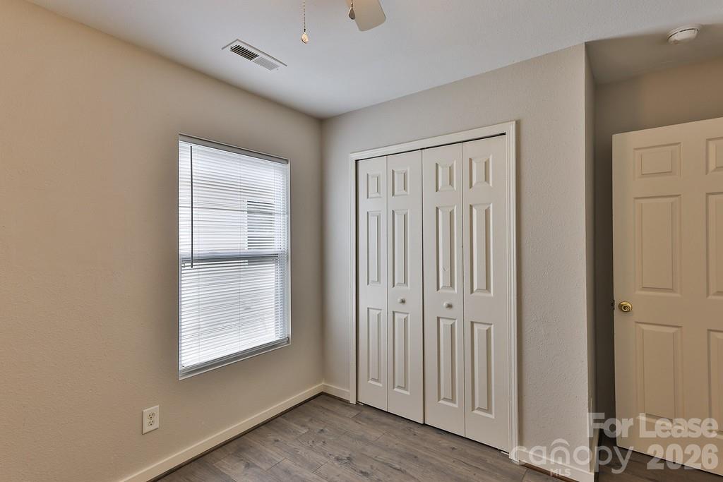 8946 Chalkstone Road Charlotte, NC 28216 - Photo 25 of 37