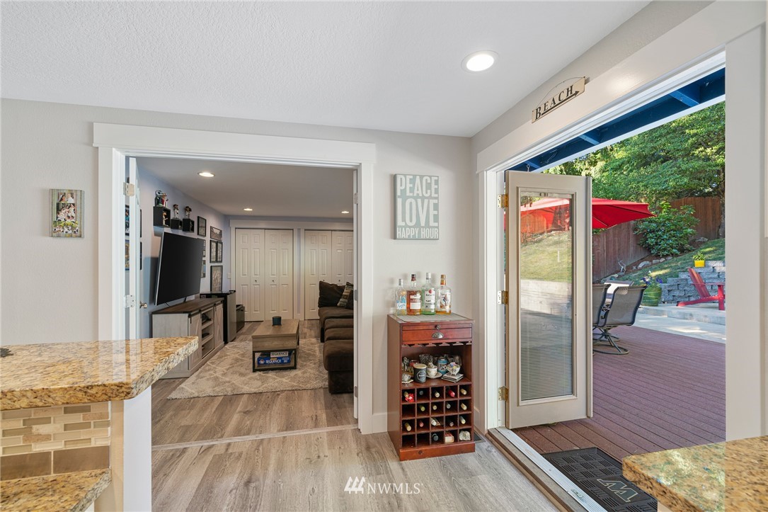23019 19th Drive Southeast Bothell, WA 98021 - Photo 11 of 28 a very nice looking room with a large window