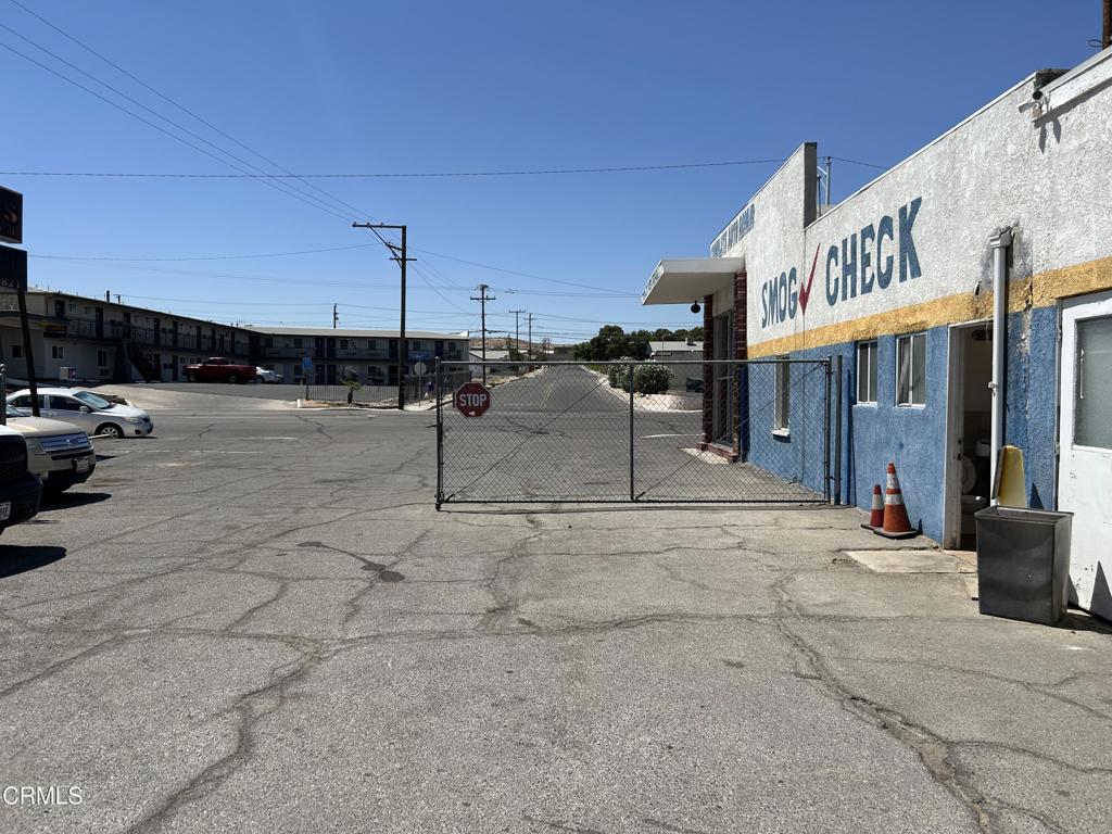 1401 Main Street Barstow, CA 92311 - Photo 25 of 66 a view of a street with sitting area