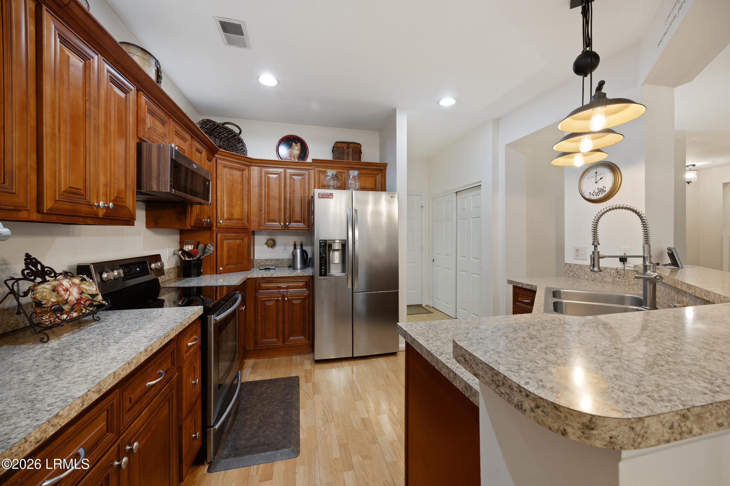 21 Raymond Road Bluffton, SC 29909 - Photo 14 of 34 21 raymond rd -017