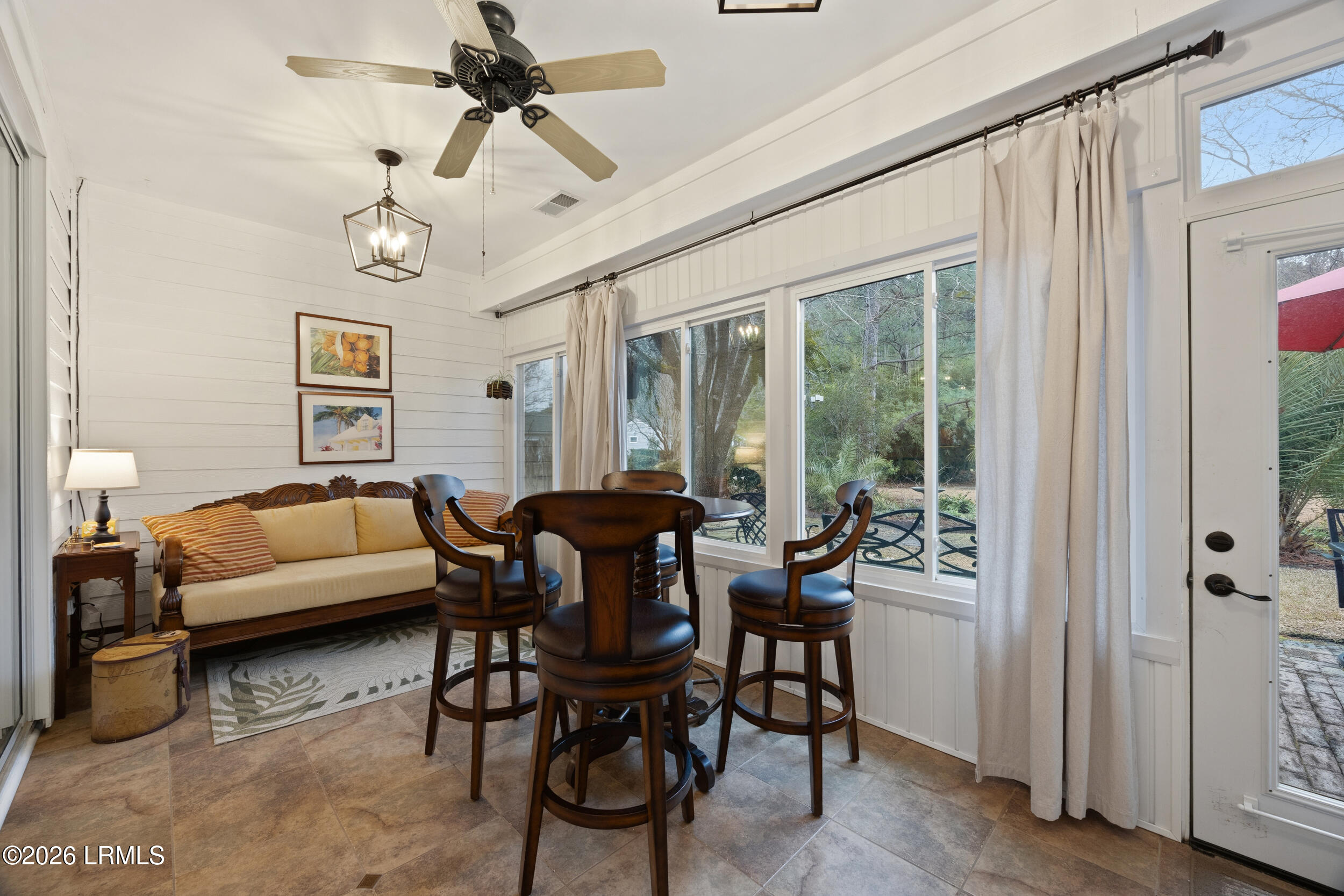 21 Raymond Road Bluffton, SC 29909 - Photo 6 of 34 21 raymond rd -009