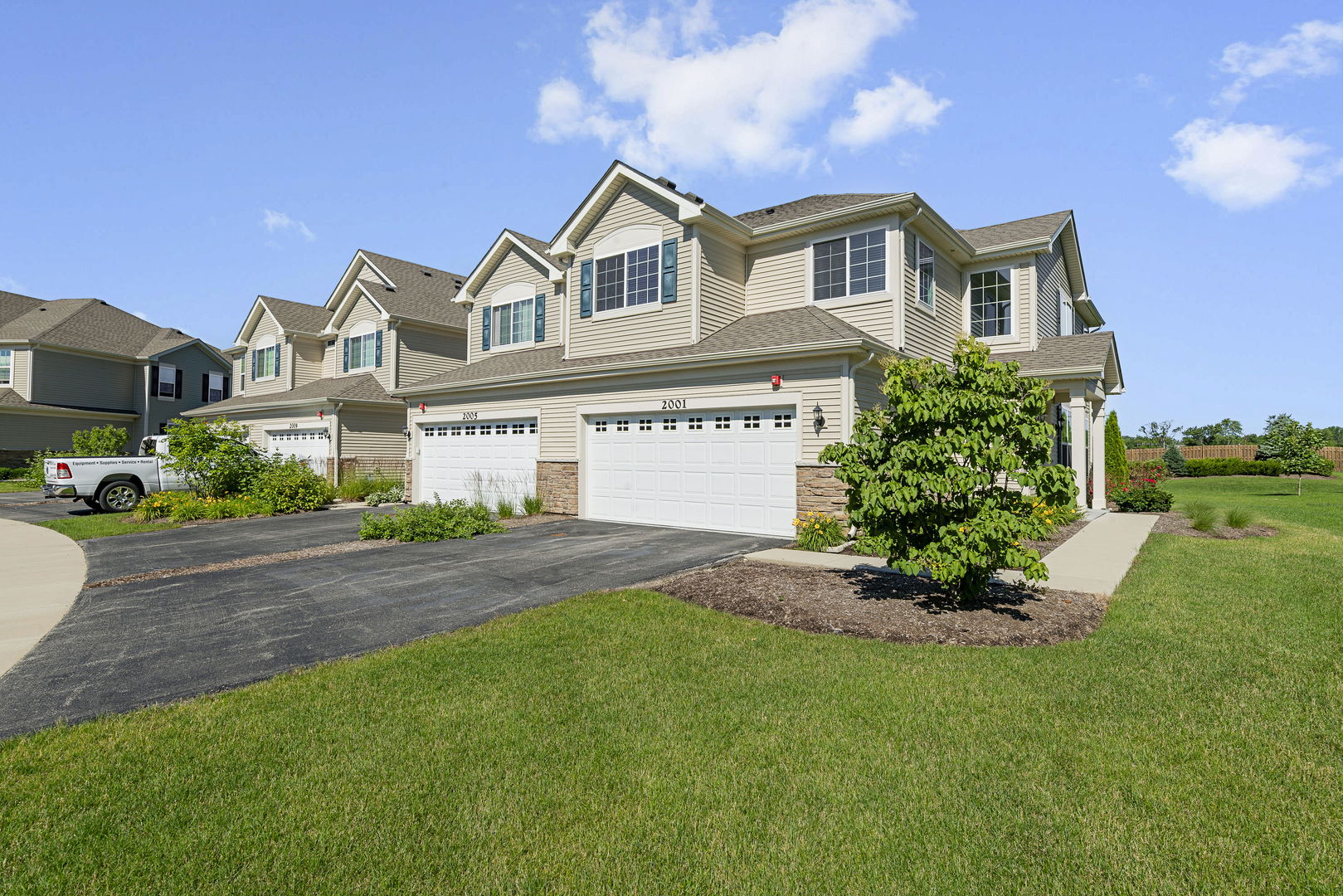 2001 Stuttle Road Batavia, IL 60510 - Photo 4 of 33
