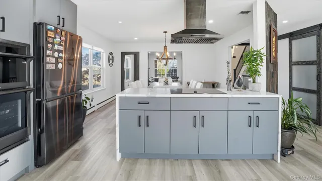 $1,175,000 | 8 Hamilton Place, Lake Grove, NY 11755