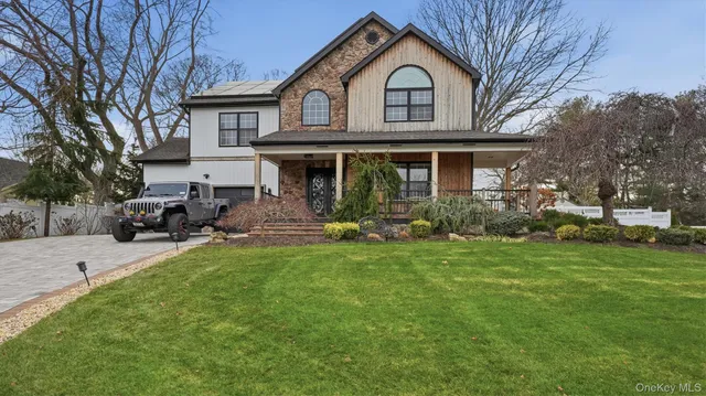 $1,175,000 | 8 Hamilton Place, Lake Grove, NY 11755