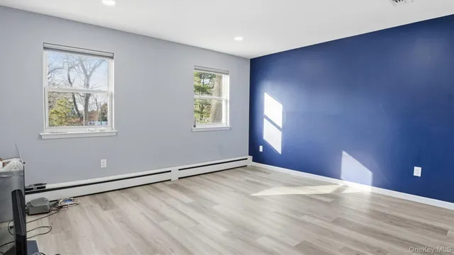 $1,175,000 | 8 Hamilton Place, Lake Grove, NY 11755