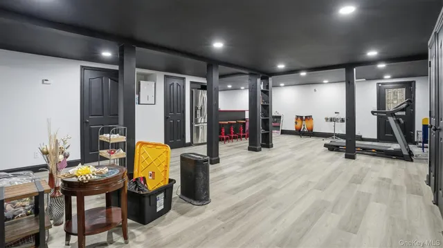 $1,175,000 | 8 Hamilton Place, Lake Grove, NY 11755