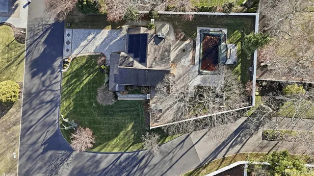 $1,175,000 | 8 Hamilton Place, Lake Grove, NY 11755