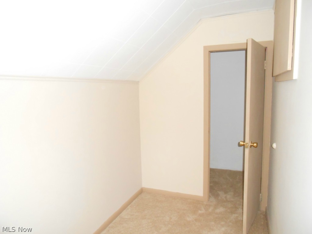 30202 Vineyard Road Eastlake, OH 44095 - Photo 9 of 16