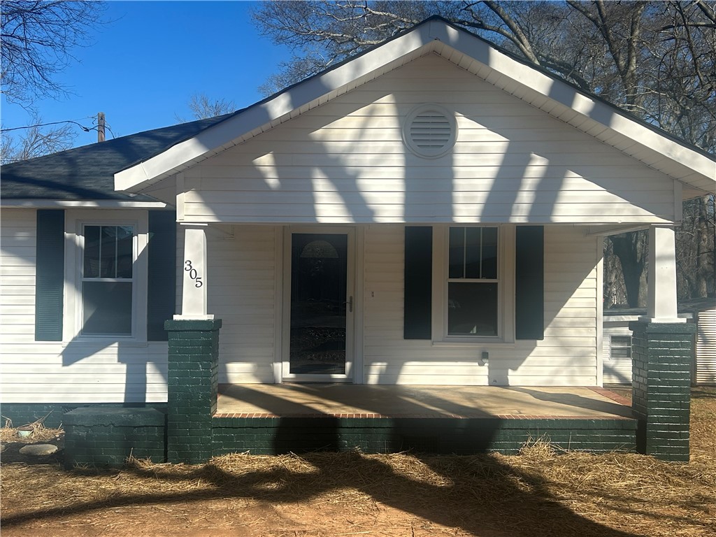 305 Kay Street Belton, SC 29627 - Photo 2 of 36