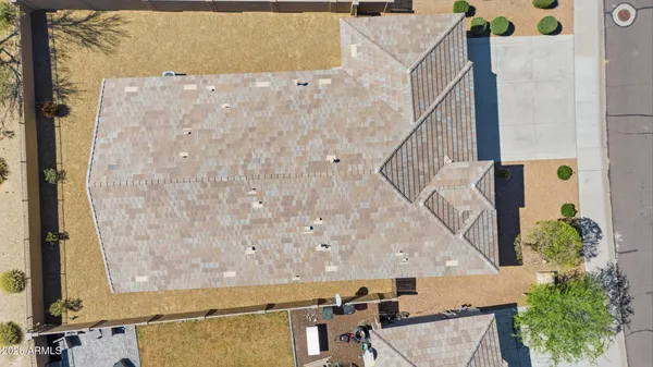 a view of entryway with a front door