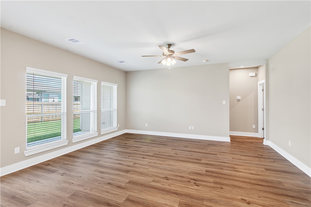6307 Raleigh Drive College Station, TX 77845 - Photo 5 of 31