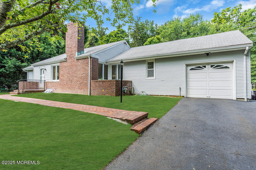 492 Hance Road Little Silver, NJ 07739 - Photo 6 of 37 008_dsc07151-1_333