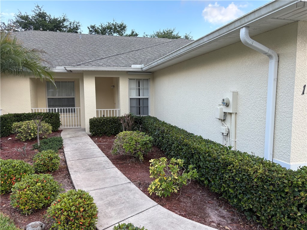 134 Maggie Way Sebastian, FL 32958 - Photo 2 of 20