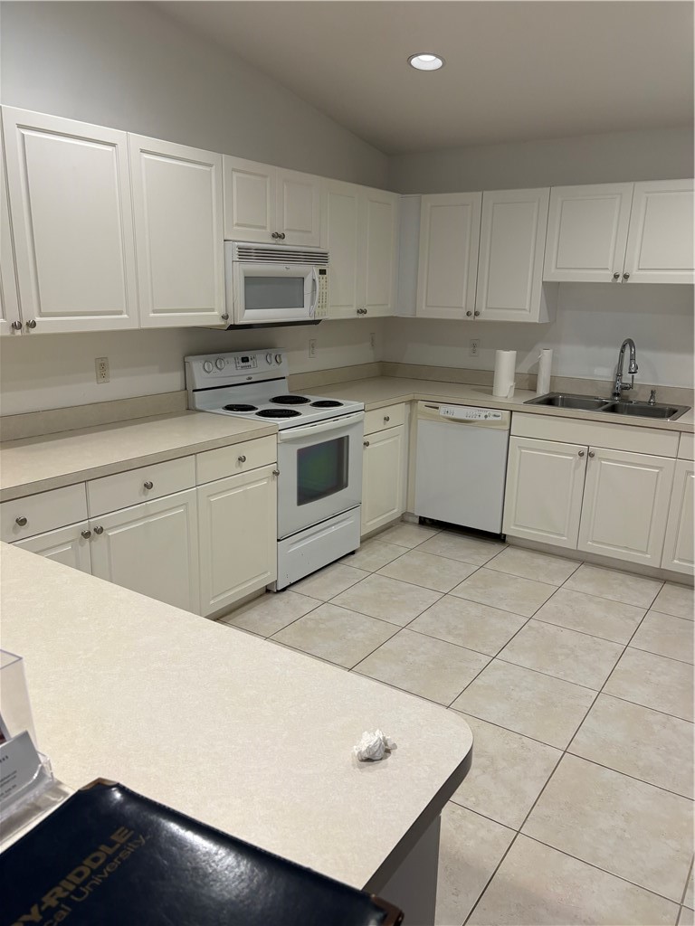 134 Maggie Way Sebastian, FL 32958 - Photo 4 of 20