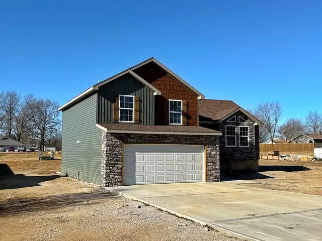 $239,900 | 1714 South Jackson Street, El Dorado Springs, MO 64744