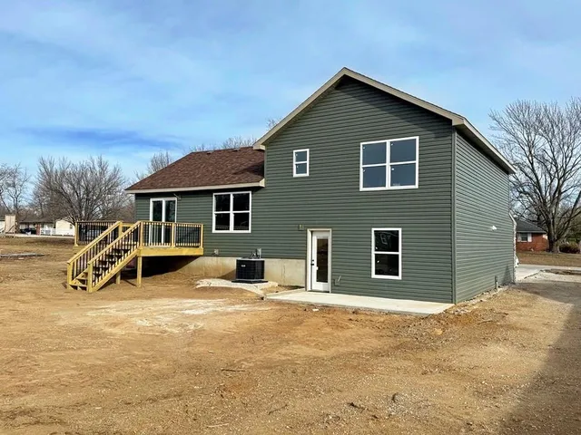 $239,900 | 1714 South Jackson Street, El Dorado Springs, MO 64744