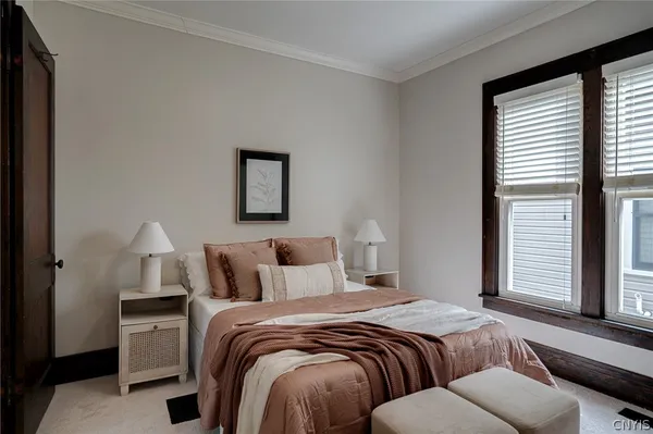 $300,000 | 329 North Main Street, Manlius, NY 13116