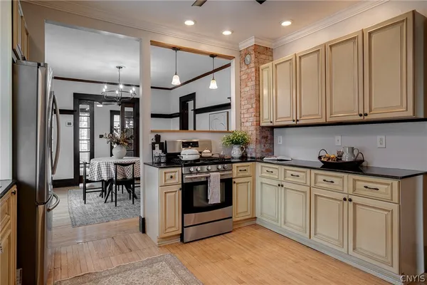 $300,000 | 329 North Main Street, Manlius, NY 13116