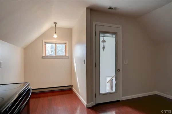 $300,000 | 329 North Main Street, Manlius, NY 13116