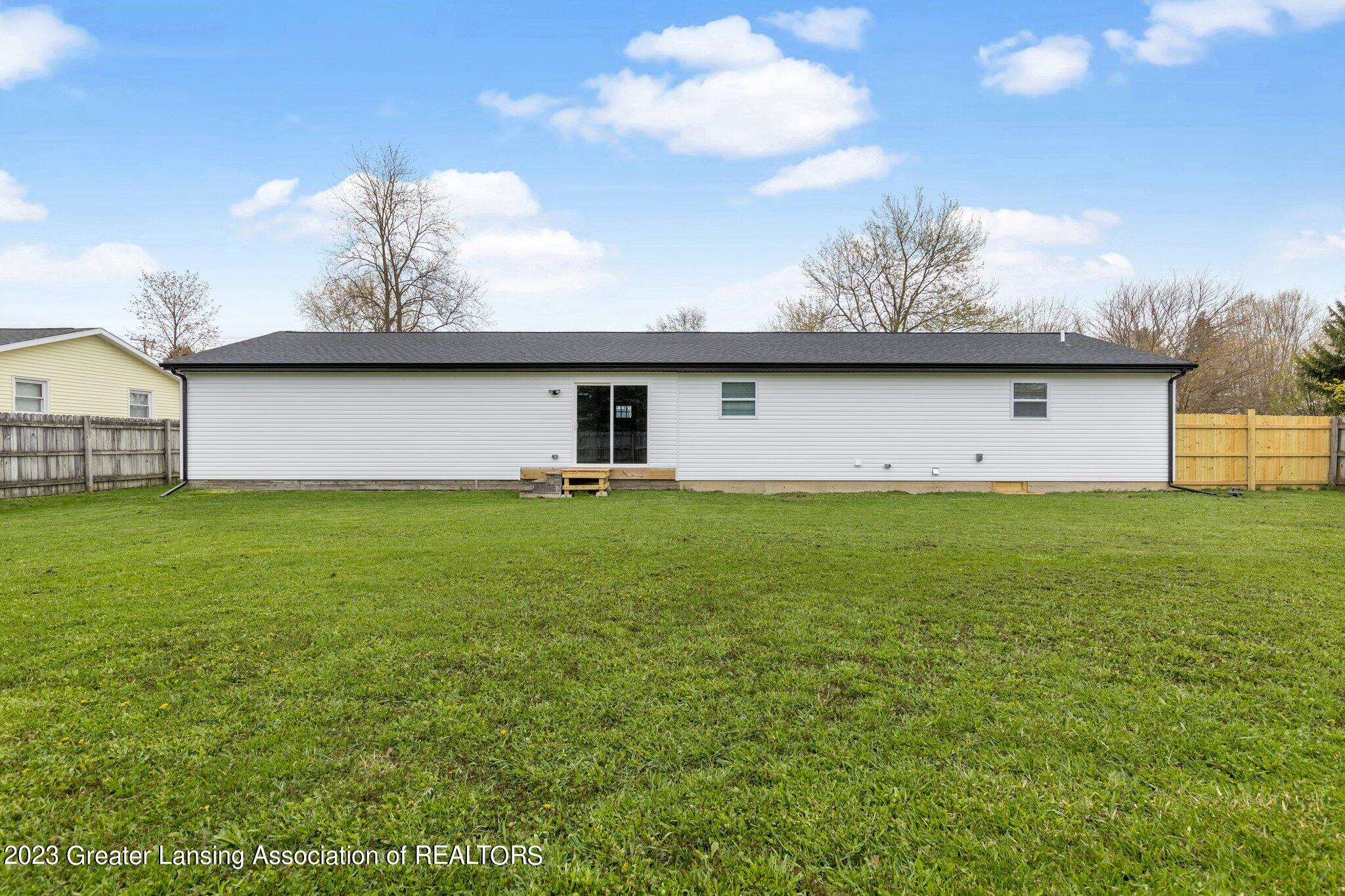 378 3rd Street Sunfield, MI 48890 - Photo 7 of 29 7-web-or-mls-378-3rd-st