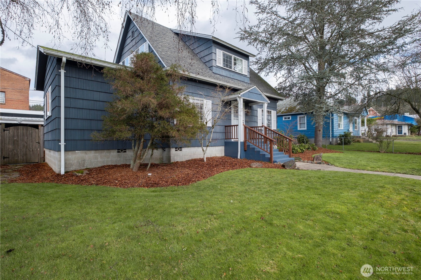 150 Southwest Alfred Street Chehalis, WA 98532 - Photo 2 of 35 Gallery Image 2