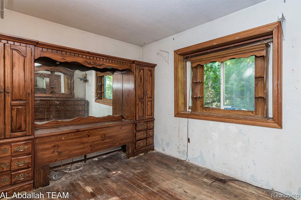 15717 Meadow Street Romulus, MI 48174 - Photo 16 of 21