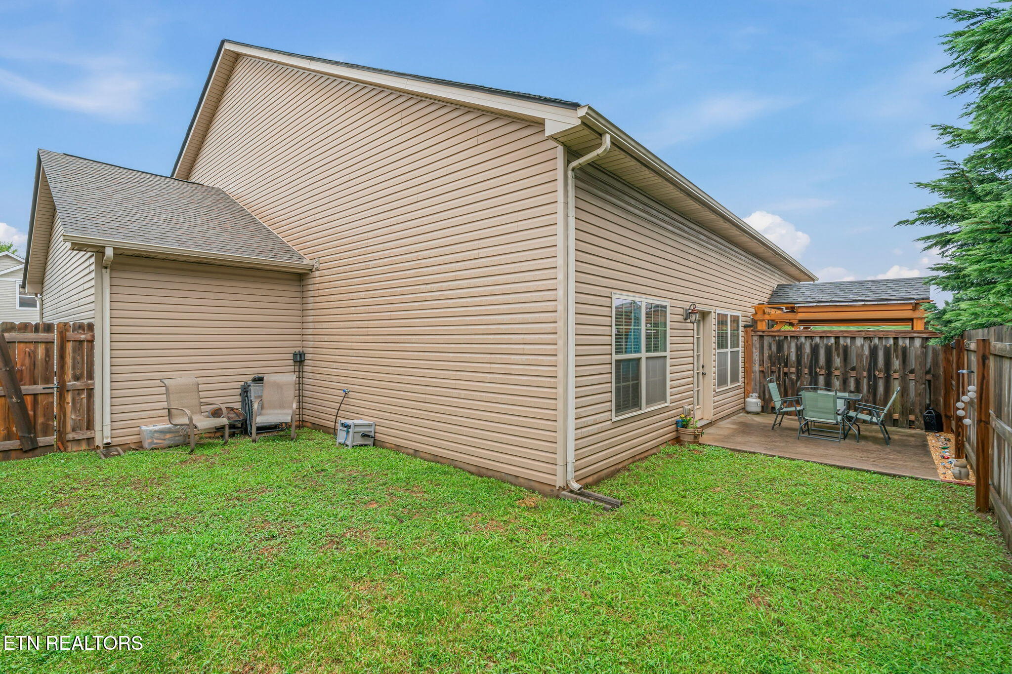 2408 Talbott Way Powell, TN 37849 - Photo 31 of 34 31-web-or-mls-2408 Talbott Way-31