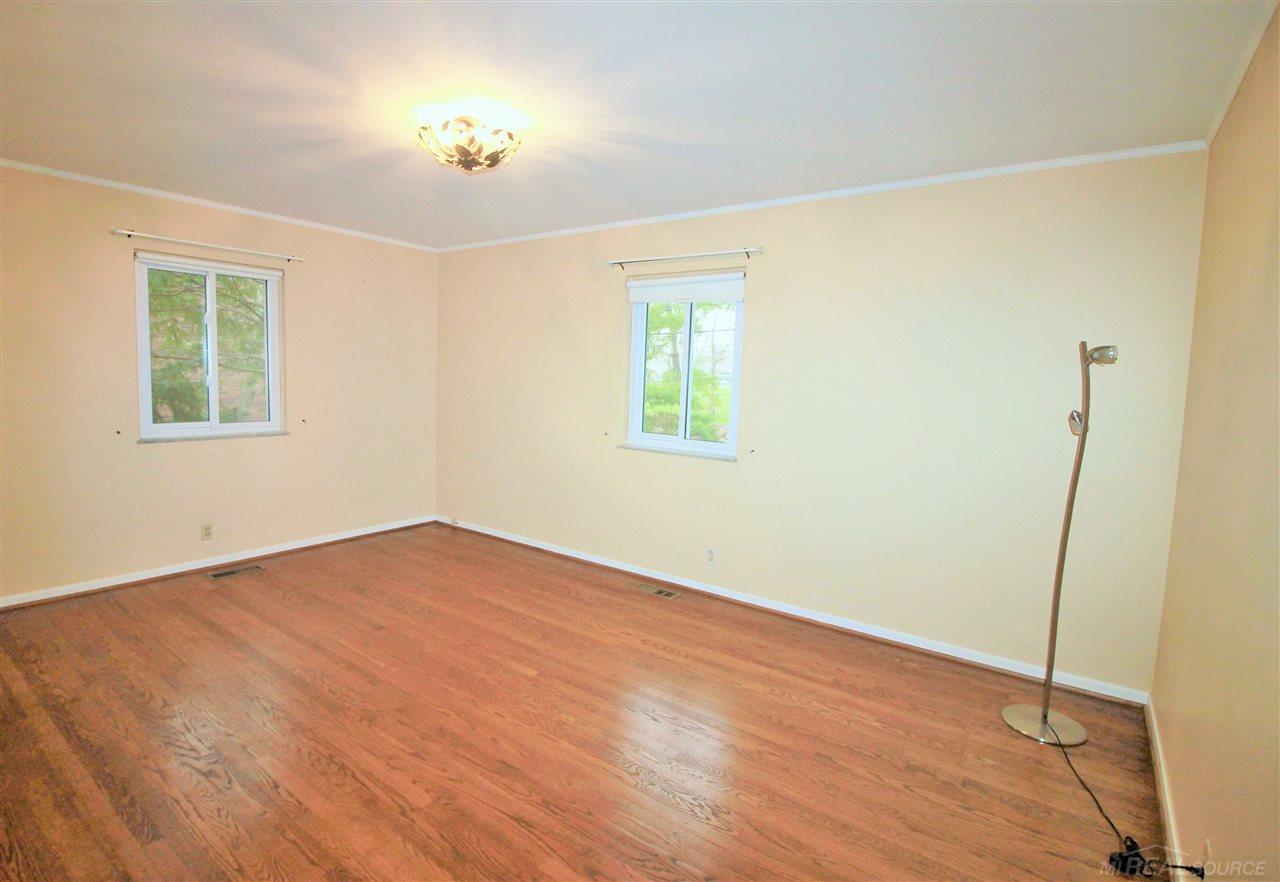 430 Barclay Road Grosse Pointe Farms, MI 48236 - Photo 13 of 40