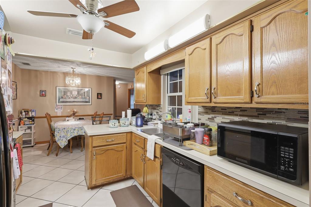 2307 Fitzpatrick Terrace Deltona, FL 32725 - Photo 41 of 52