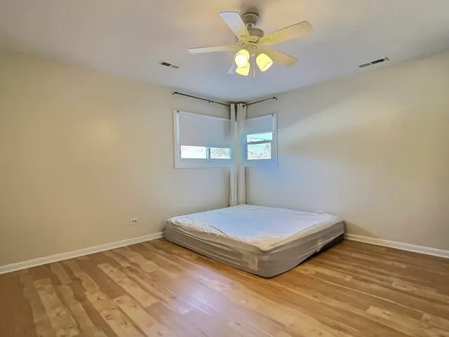 $3,800 | 2946 Knollwood Lane, Glenview, IL 60025