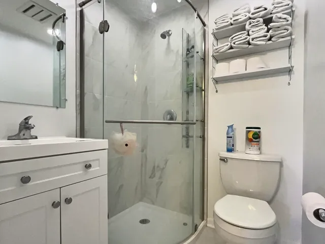 $3,800 | 2946 Knollwood Lane, Glenview, IL 60025