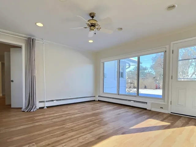 $3,800 | 2946 Knollwood Lane, Glenview, IL 60025