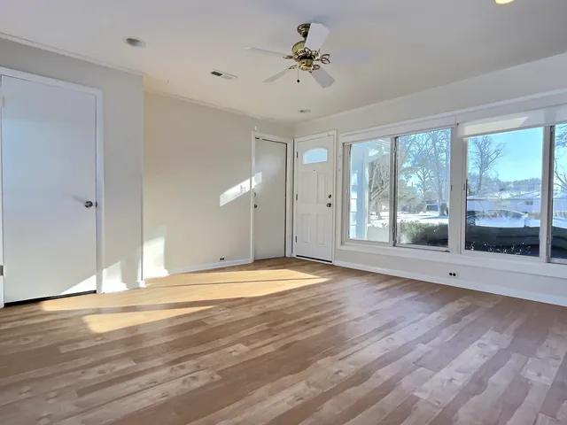 $3,800 | 2946 Knollwood Lane, Glenview, IL 60025