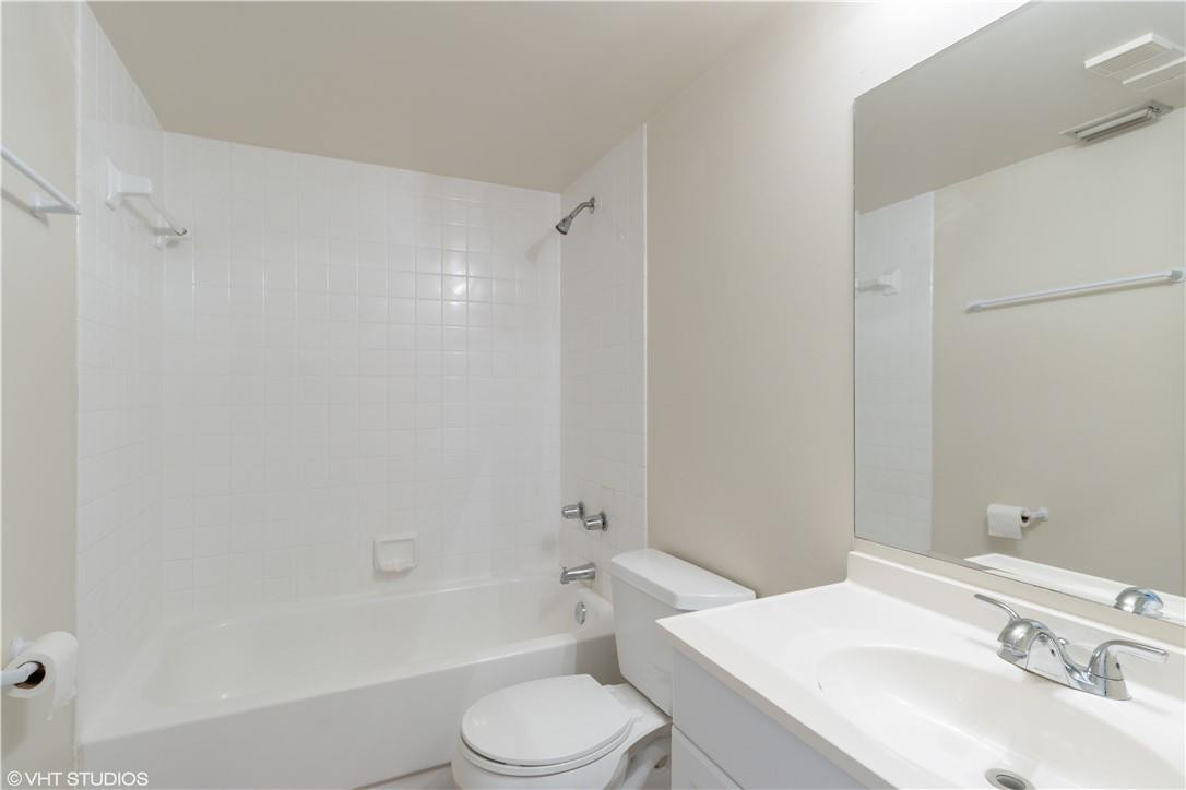 5641 Riverside Drive, Unit 202B1 Coral Springs, FL 33067 - Photo 12 of 15 Guest Bathroom