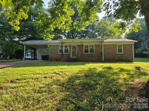 $214,900 | 1108 2nd Street Southeast, Conover, NC 28613