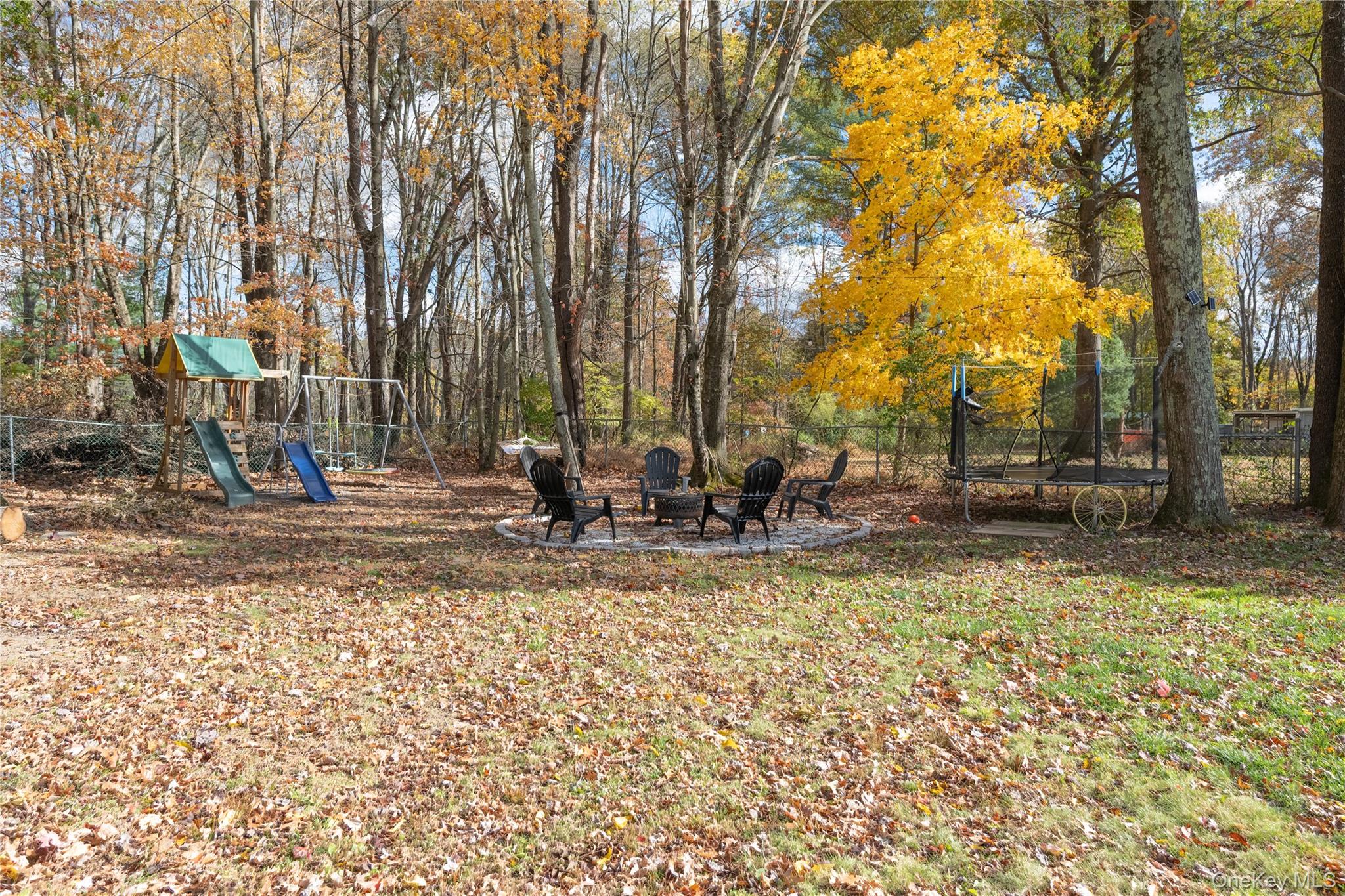 13 Hamilton Road Pine Bush, NY 12566 - Photo 39 of 46 a view of yard with trees