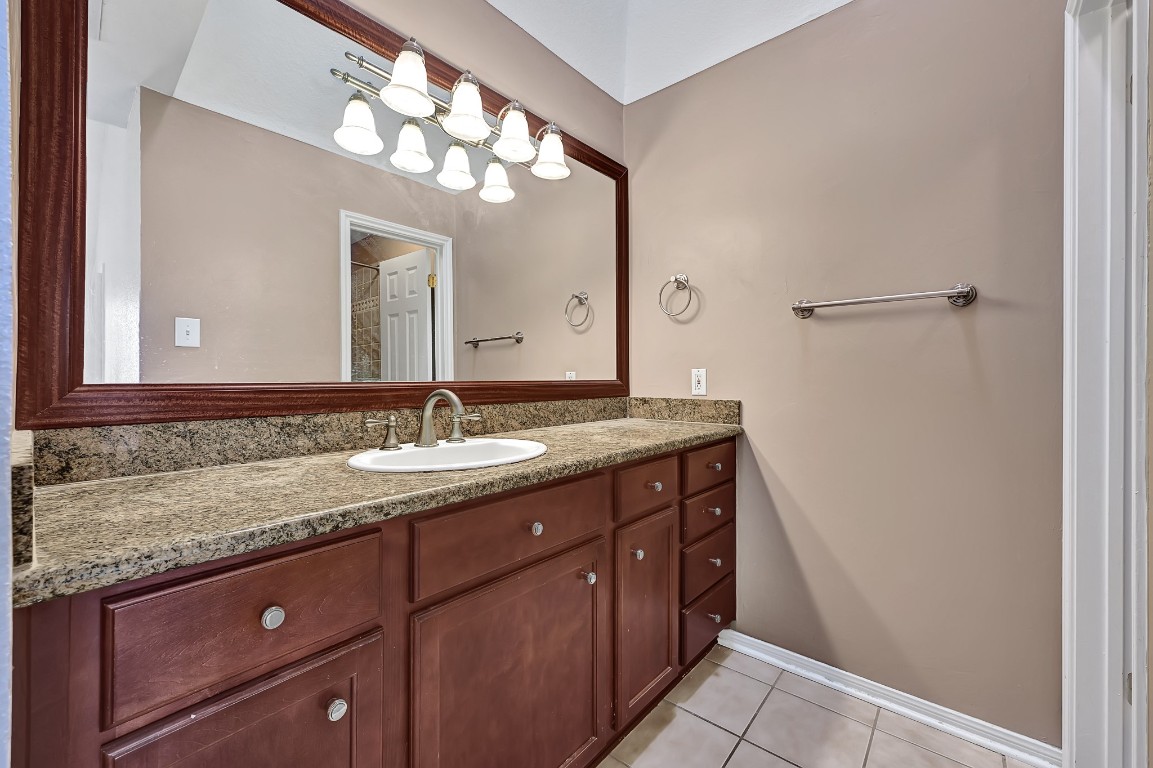 2211 South Kirkwood Road, Unit 26 Houston, TX 77077 - Photo 17 of 25