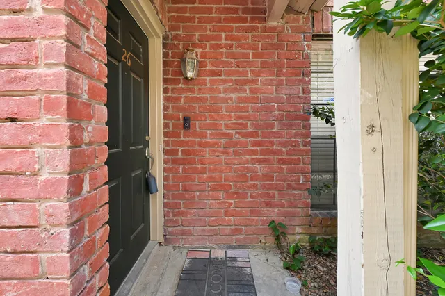 $145,000 | 2211 South Kirkwood Road, Unit 26, Houston, TX 77077