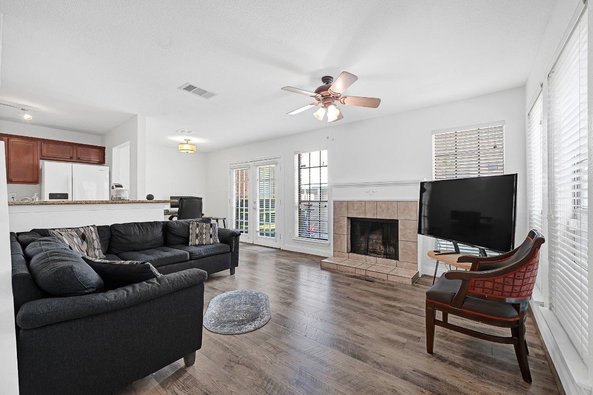 2211 South Kirkwood Road, Unit 26 Houston, TX 77077 - Photo 7 of 25