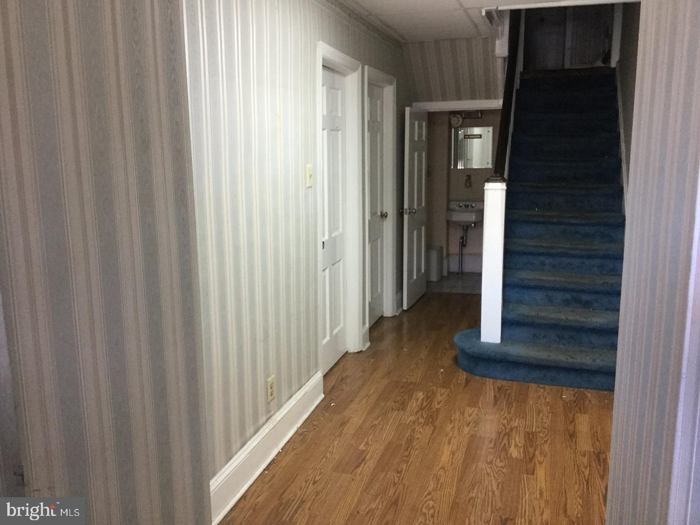 35 Brandon Road Upper Darby, PA 19082 - Photo 14 of 19