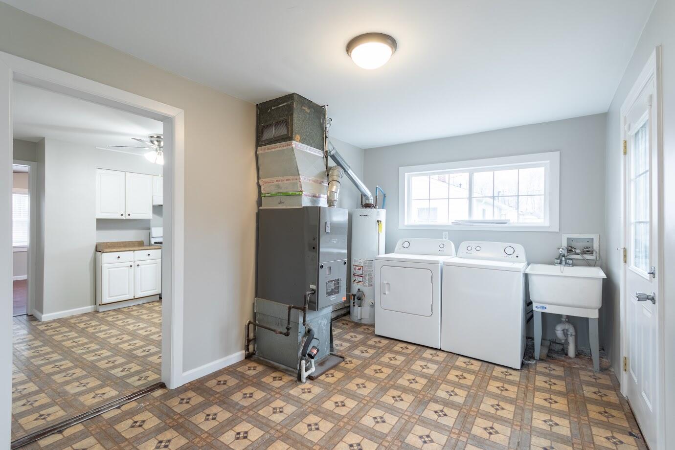 45811 Harris Road Belleville, MI 48111 - Photo 6 of 21 Harris 6