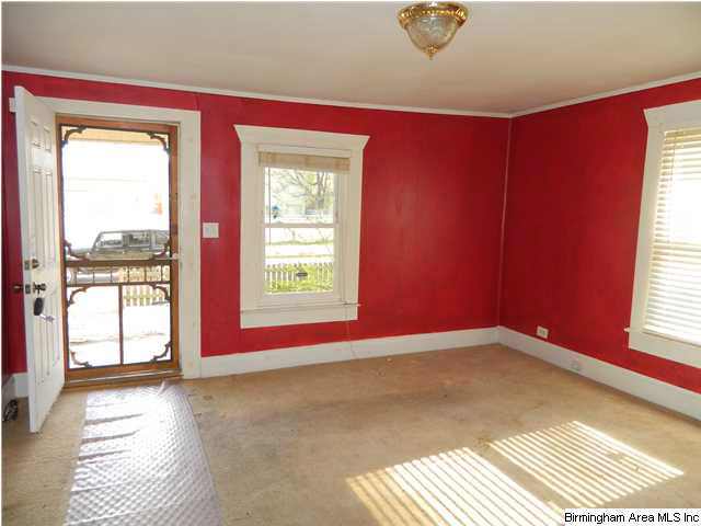 828 Fulton Avenue Birmingham, AL 35217 - Photo 3 of 12