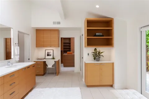 $20,000 | 11 Greenbriar Lane, Newport Beach, CA 92660