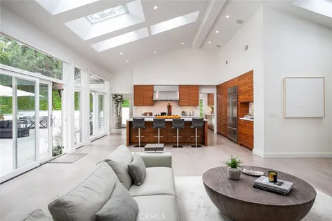 $20,000 | 11 Greenbriar Lane, Newport Beach, CA 92660